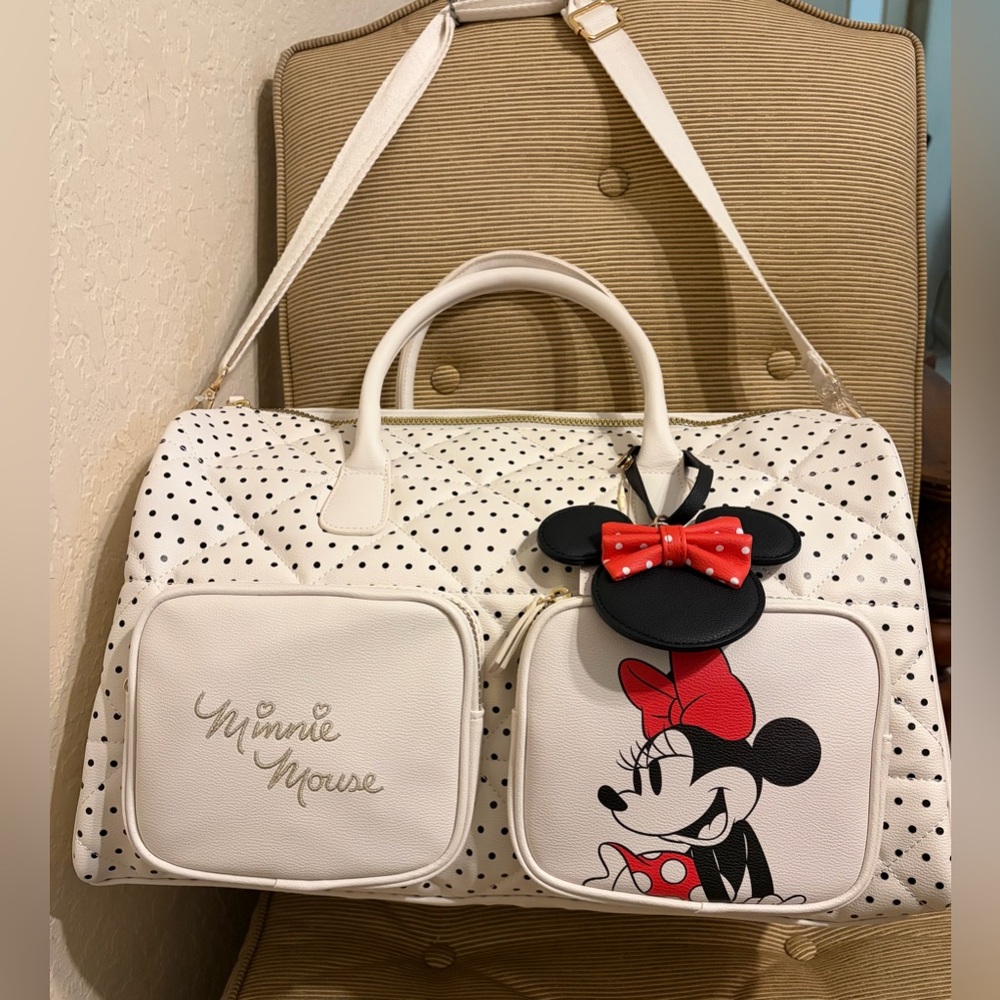 NWT Disney’s Minnie Mouse Dot Weekender Tote Bag